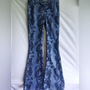 Anthropologie BDG Low Rise Flare Leg Dragon Print women's jeans Size‎ 27